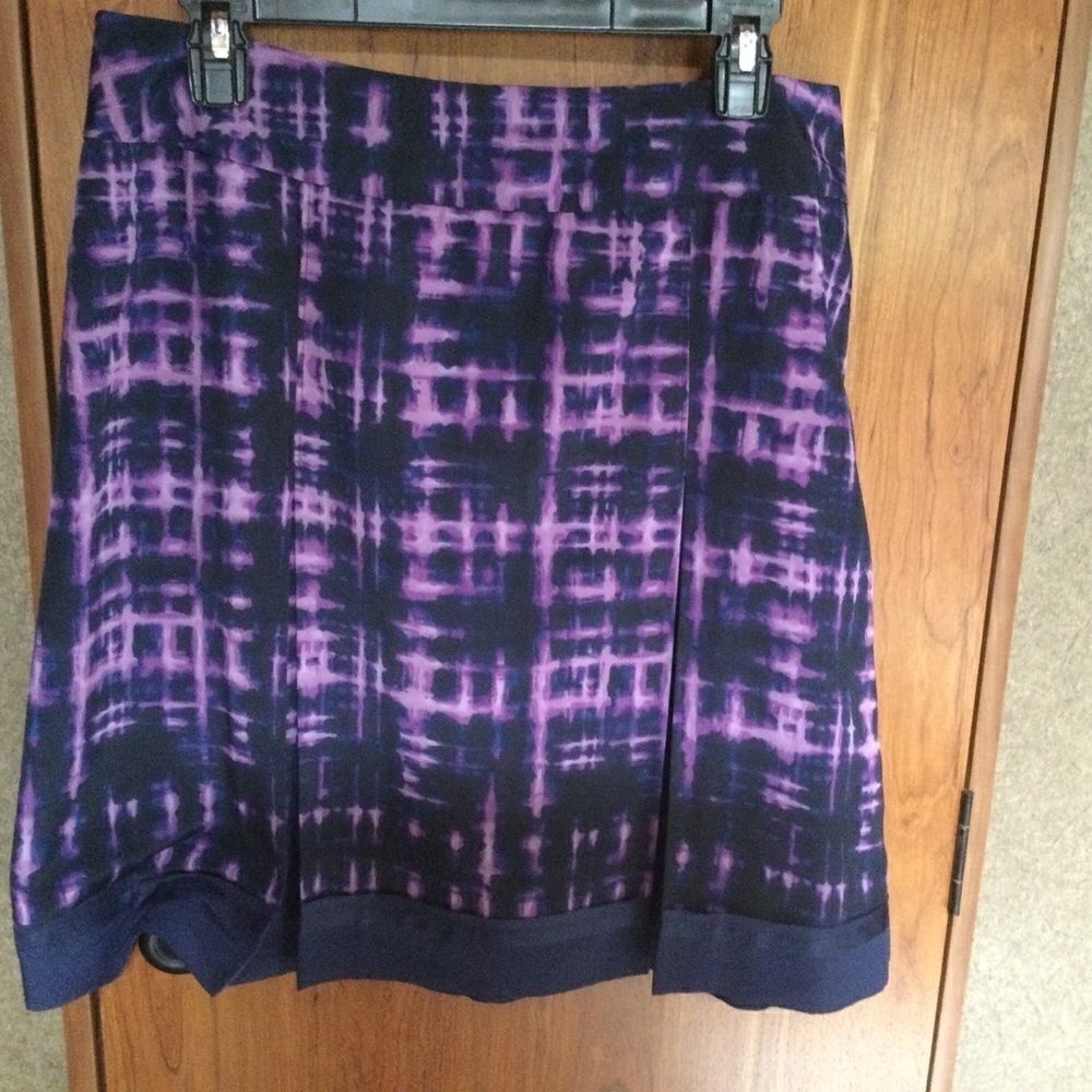 NWT Vera Wang Women’s Sz. 10 Skirt
